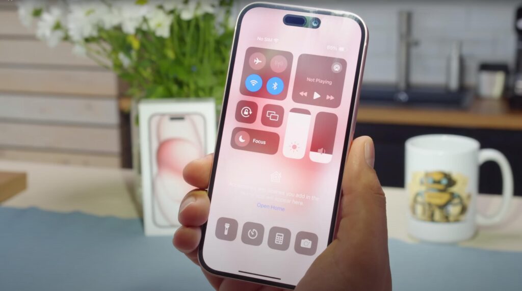 OLED-дисплей в Айфон 15