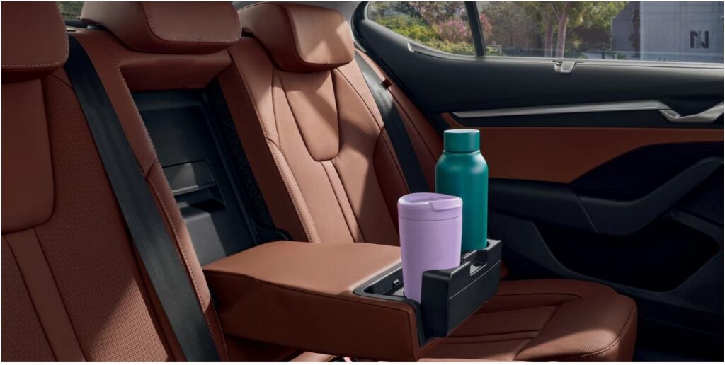 Комплектації: три рівні оснащення