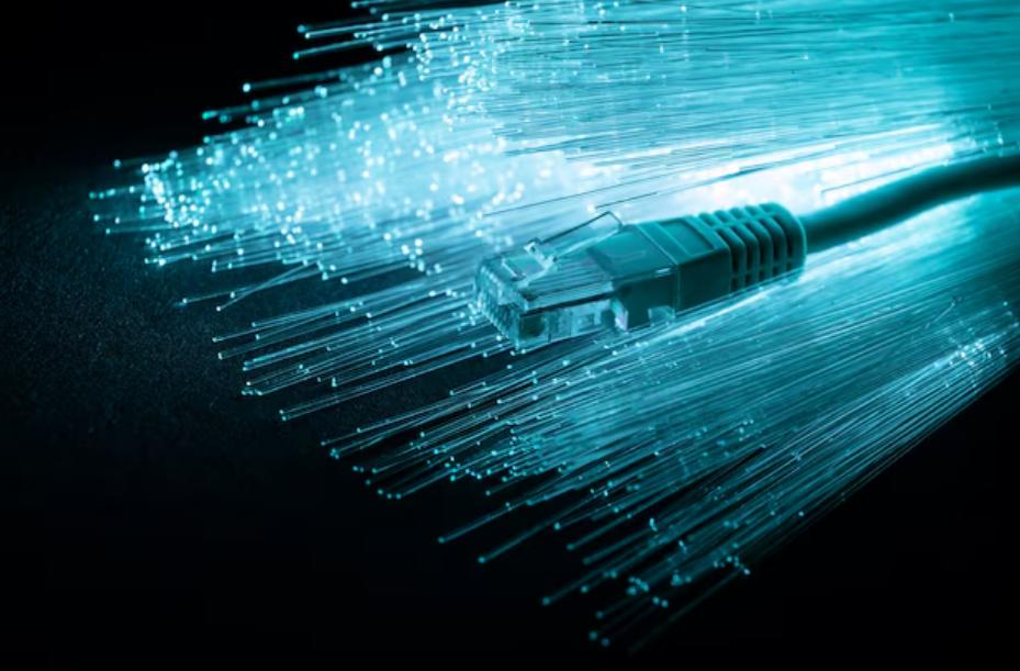 Почему оптоволоконный интернет продолжает работать без электричества?